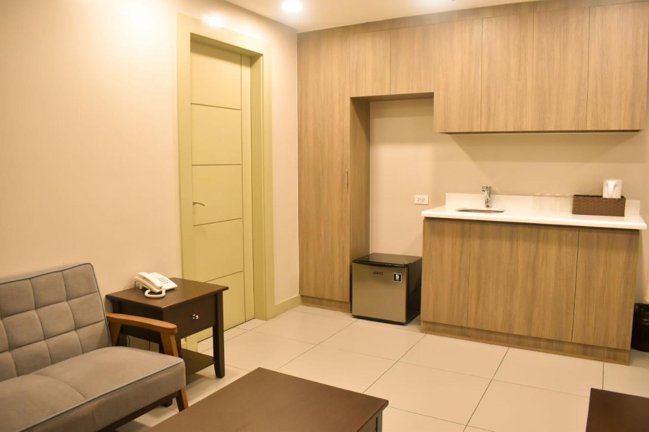 Lelita Hotel - Certified Quarantine Facility Makati City Zewnętrze zdjęcie